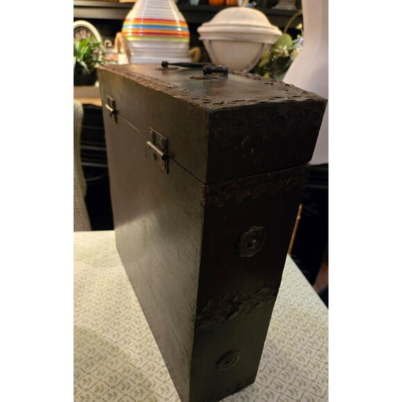 Vintage rustic heavy bottle holder - Picture 4 of 6